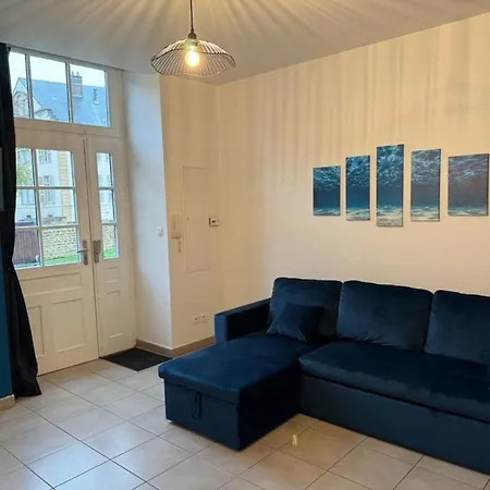 Διαμέρισμα Charme A 70 M² Avec Terrasse *