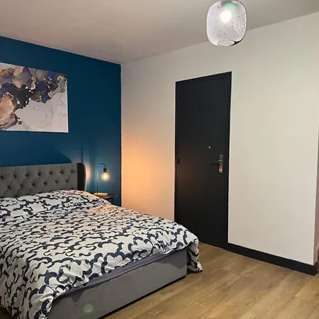 Charme A 70 M² Avec Terrasse * Sedan